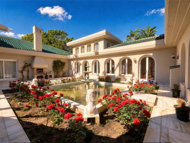 10 Bedrooms Villa in Río Real