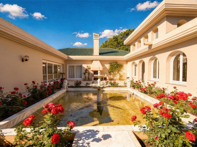 10 Bedrooms Villa in Río Real