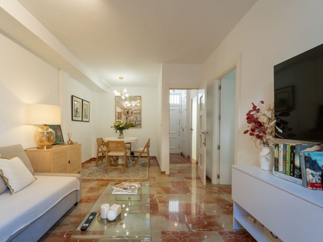 5 Bedrooms Townhouse in Marbella