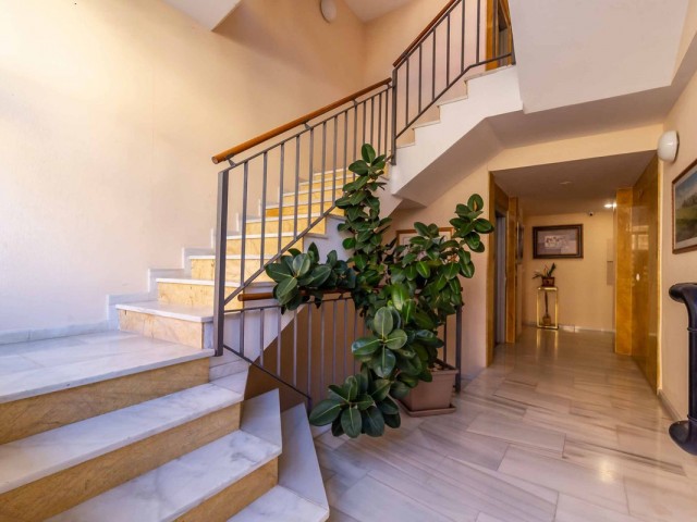 2 Bedrooms Apartment in Calahonda