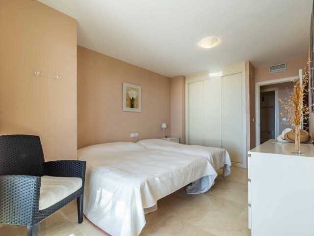2 Bedrooms Apartment in Calahonda