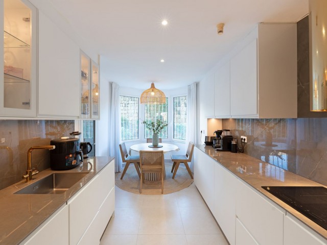 3 Schlafzimmer Apartment in Nueva Andalucía