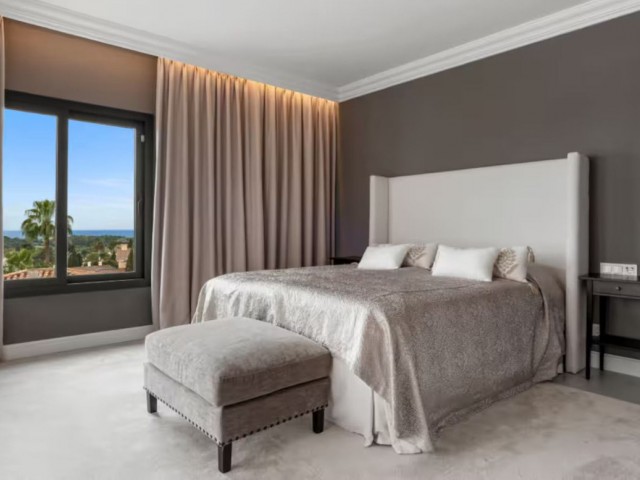 5 Soveroms Villa i Benahavís