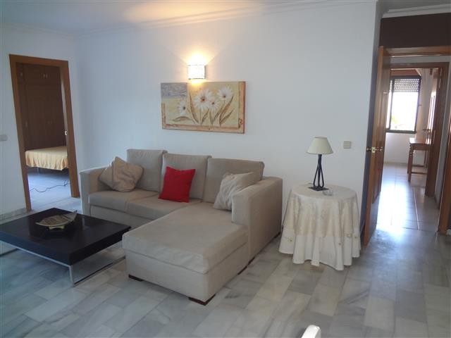 3 Bedrooms Apartment in Nueva Andalucía
