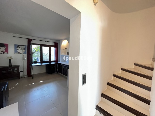 2 Bedrooms Townhouse in Sierra Blanca