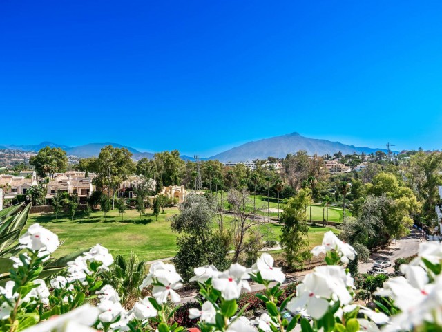 Appartement avec 3 Chambres  à Guadalmina Alta