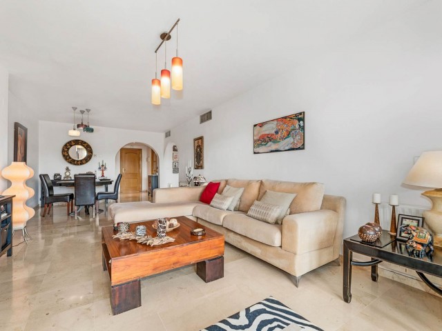 Appartement avec 3 Chambres  à Guadalmina Alta