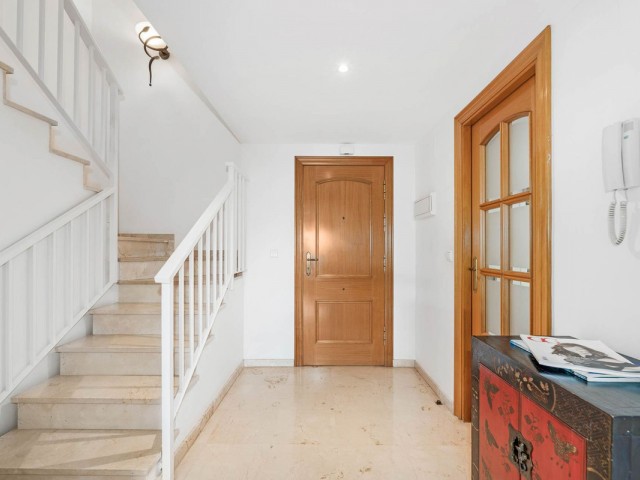 Appartement avec 3 Chambres  à Guadalmina Alta