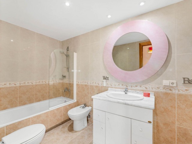 Appartement avec 3 Chambres  à Guadalmina Alta