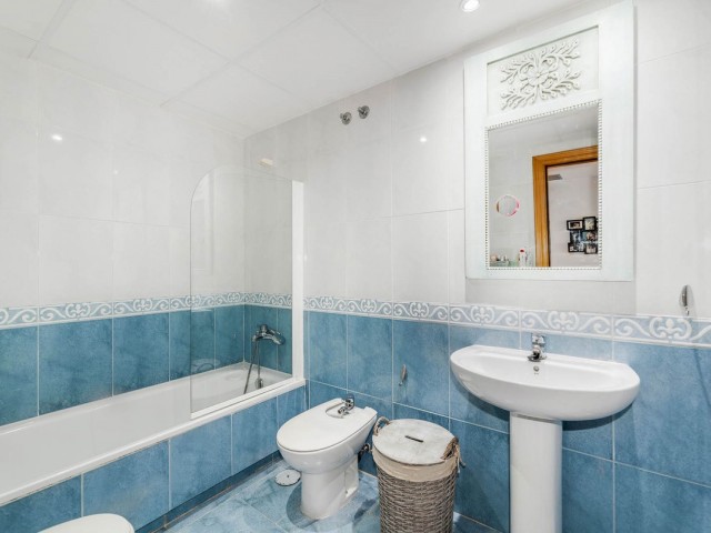 Appartement avec 3 Chambres  à Guadalmina Alta