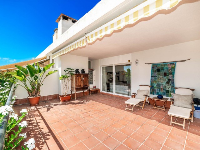 Appartement avec 3 Chambres  à Guadalmina Alta