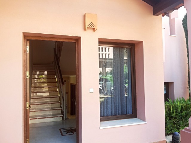 3 Slaapkamer Rijtjeshuis in Marbella