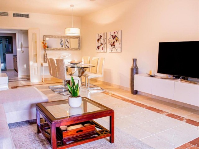 2 Makuuhuoneen Huoneisto Estepona