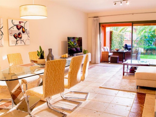 2 Makuuhuoneen Huoneisto Estepona