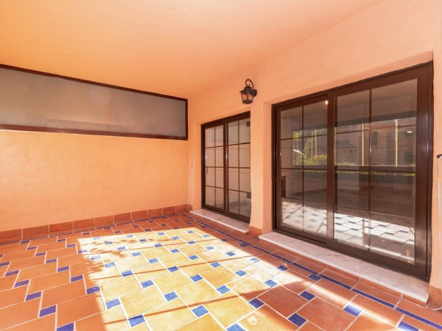 Appartement avec 4 Chambres  à Hacienda del Sol