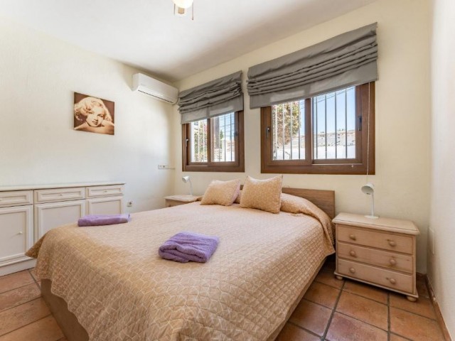 5 Makuuhuoneen Huvila Marbesa