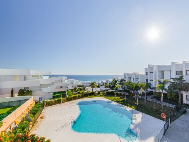 Apartamento con 2 Dormitorios  en Manilva