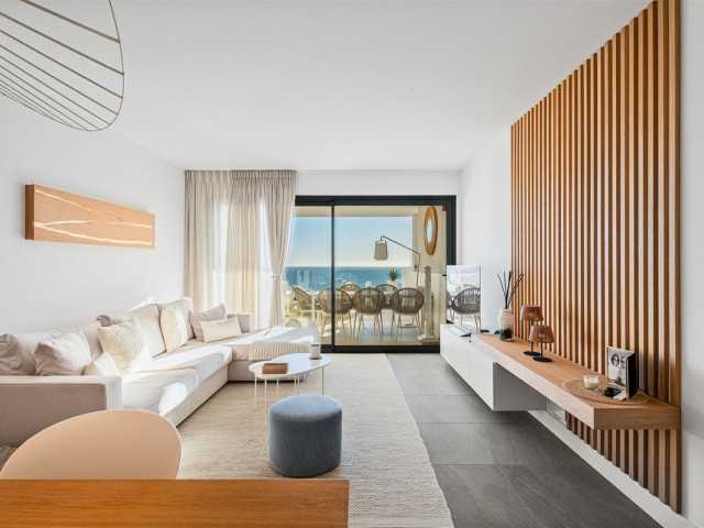 Apartamento con 2 Dormitorios  en Manilva