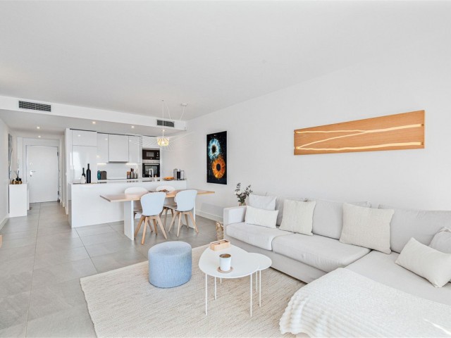 Apartamento con 2 Dormitorios  en Manilva