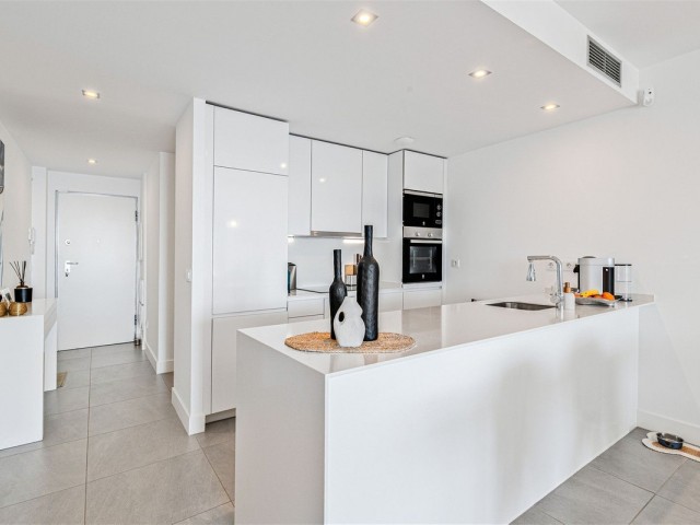 Apartamento con 2 Dormitorios  en Manilva