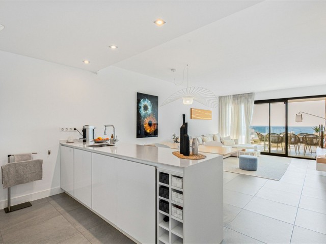 Apartamento con 2 Dormitorios  en Manilva