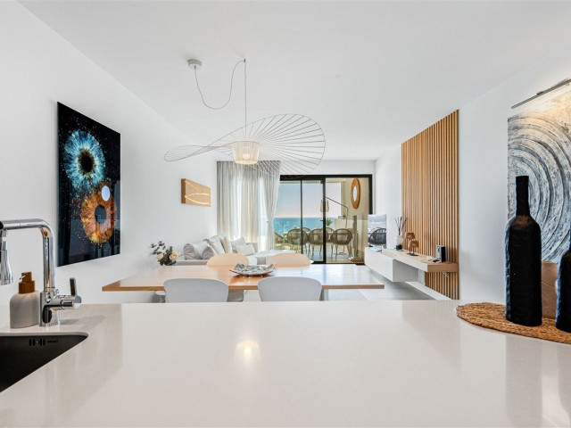 Apartamento con 2 Dormitorios  en Manilva