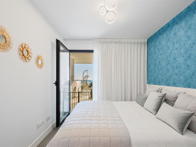 Apartamento con 2 Dormitorios  en Manilva