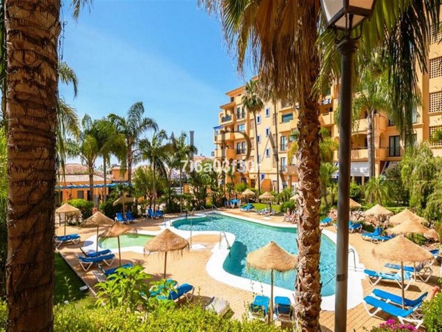 3 Bedrooms Apartment in San Pedro de Alcántara