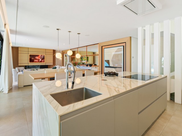 5 Slaapkamer Villa in Nueva Andalucía