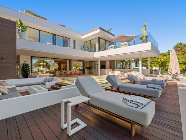 5 Slaapkamer Villa in Nueva Andalucía