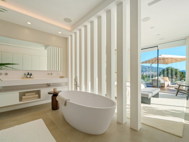 5 Slaapkamer Villa in Nueva Andalucía