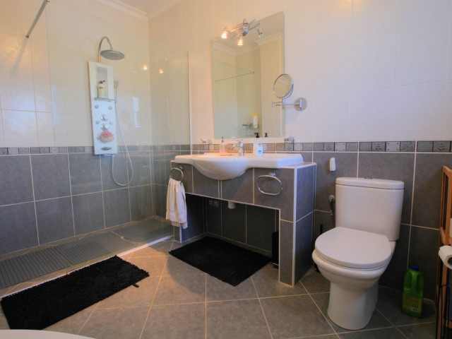 7 Makuuhuoneen Huvila La Cala Golf