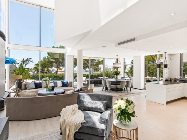 Villa, Sierra Blanca, R5291548