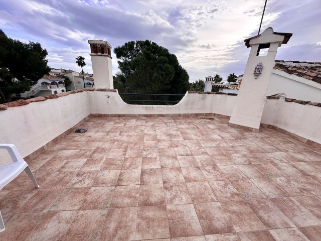 4 Makuuhuoneen Rivitalo Calahonda