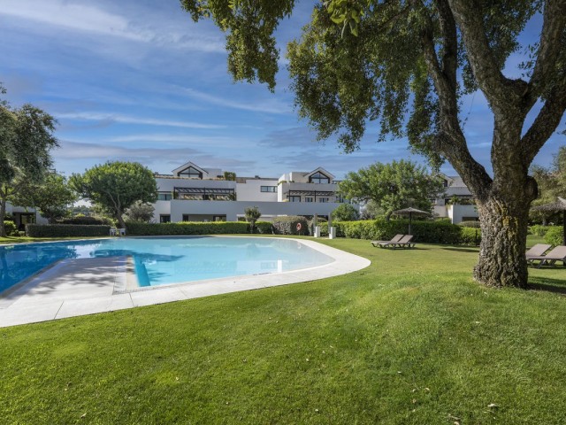 5 Bedrooms Townhouse in Sotogrande