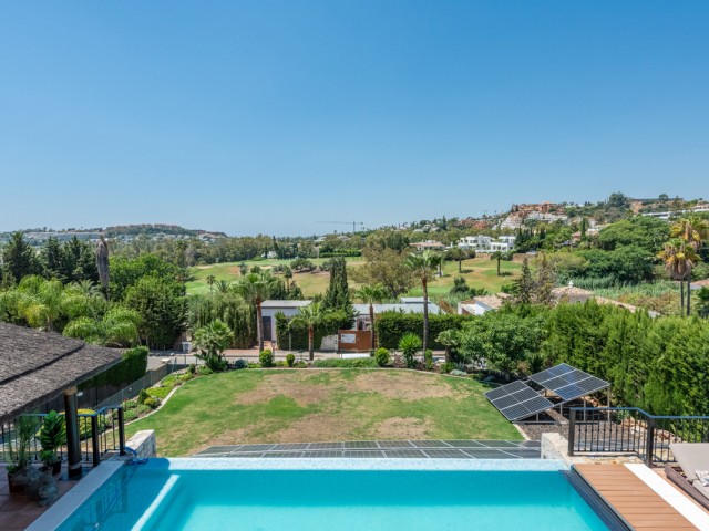 4 Bedrooms Villa in Nueva Andalucía