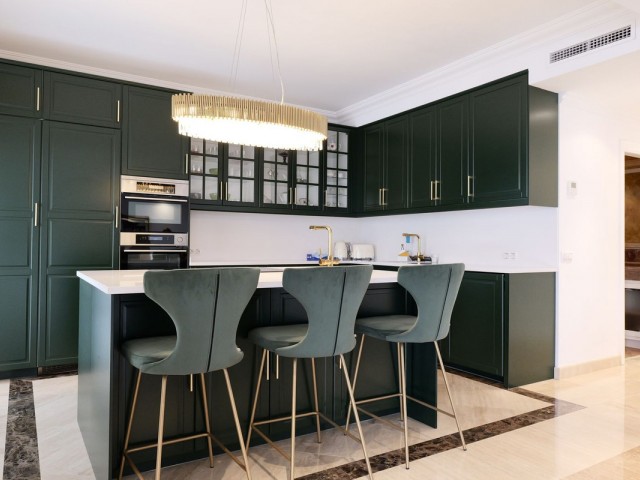 Penthouse in Puerto Banús