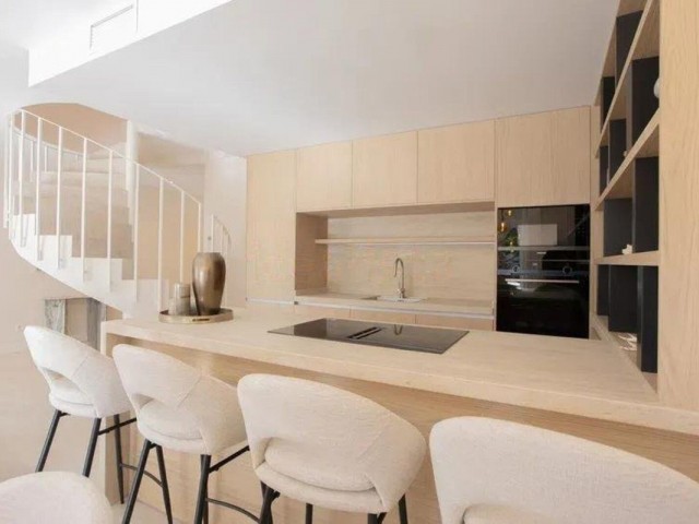 4 Slaapkamer Appartement in Nueva Andalucía