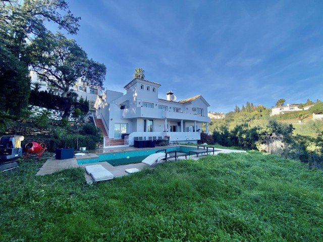 5 Makuuhuoneen Huvila Calahonda