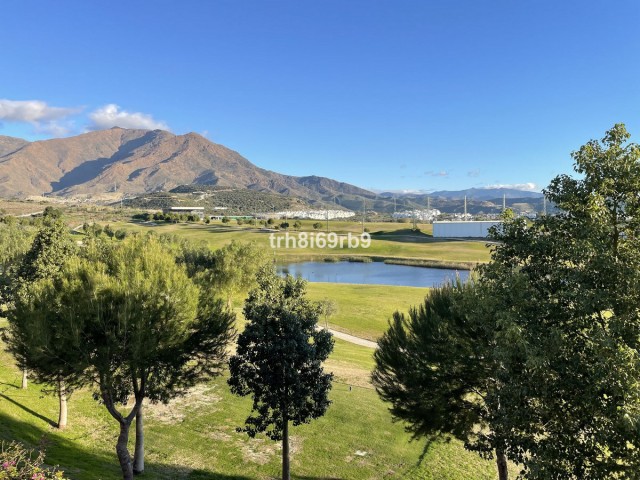 3 Bedrooms Villa in Estepona