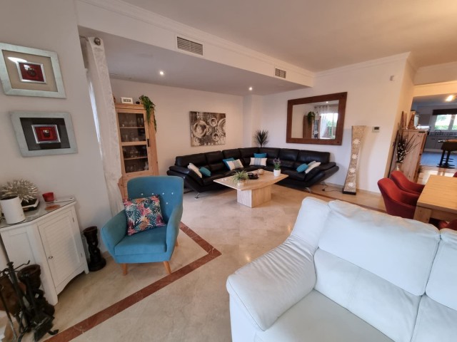 3 Schlafzimmer Apartment in San Roque Club