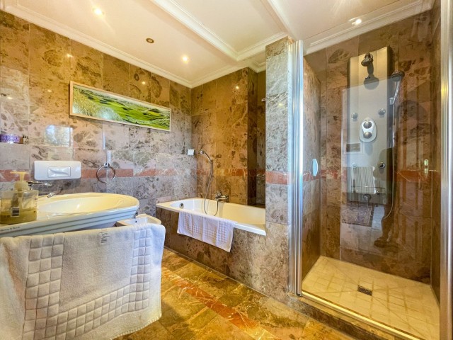 Villa avec 7 Chambres  à El Rosario