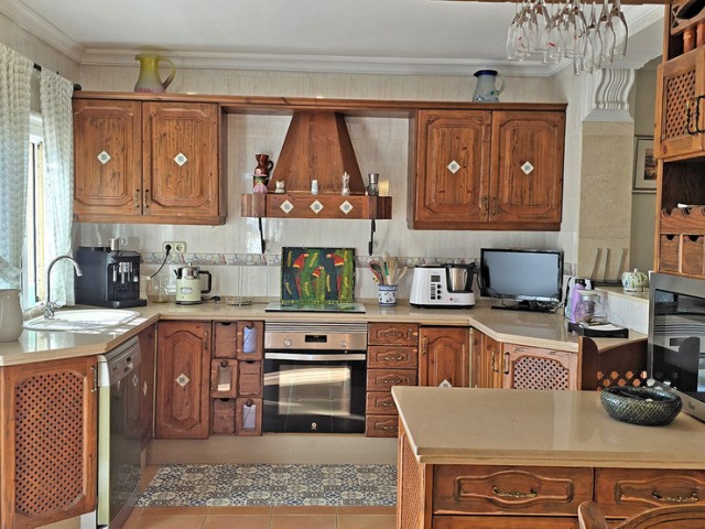 6 Bedrooms Villa in Benalmadena Costa