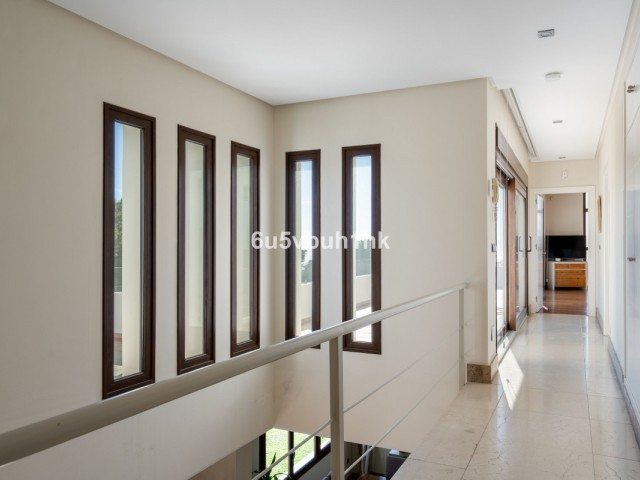 Villa avec 6 Chambres  à Málaga