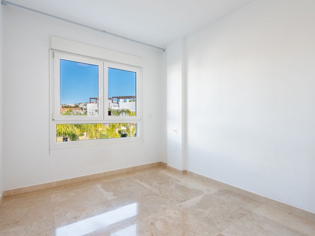 4 Makuuhuoneen Rivitalo Calahonda