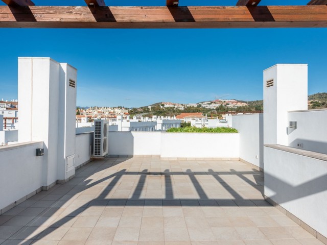 4 Makuuhuoneen Rivitalo Calahonda