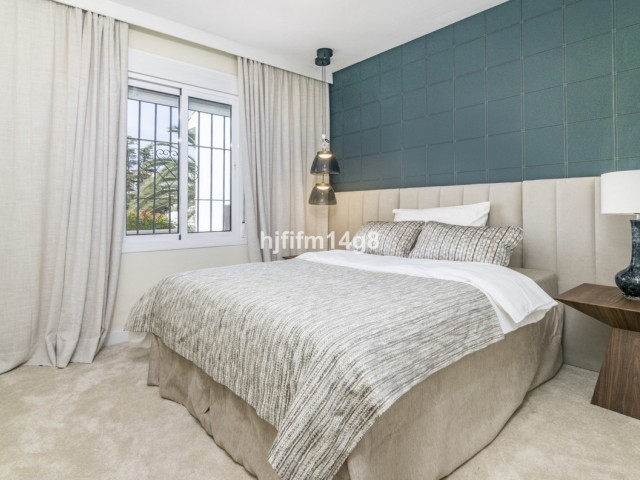 2 Sovrums Lägenhet i Nueva Andalucía