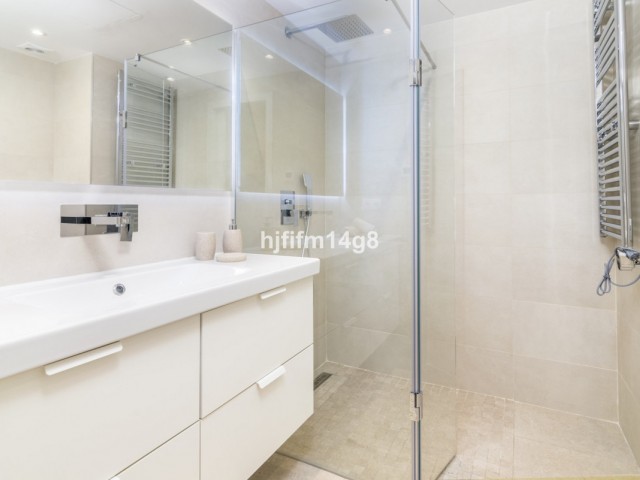 2 Sovrums Lägenhet i Nueva Andalucía