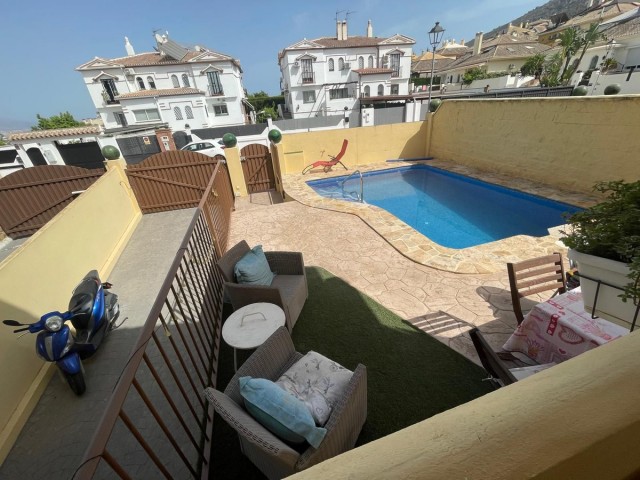 6 Slaapkamer Rijtjeshuis in Alhaurín de la Torre