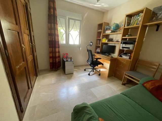 6 Slaapkamer Rijtjeshuis in Alhaurín de la Torre